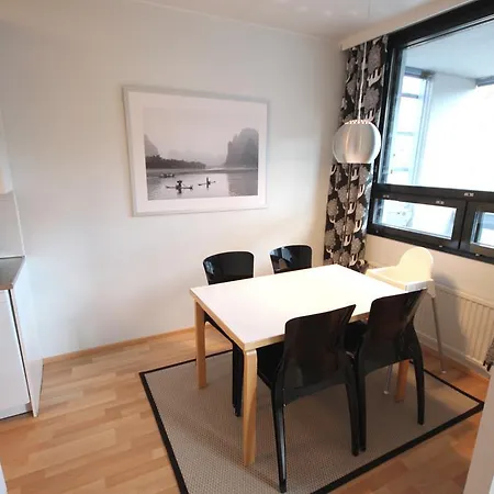 Comodo Apartments Helsinki East 아파트 *